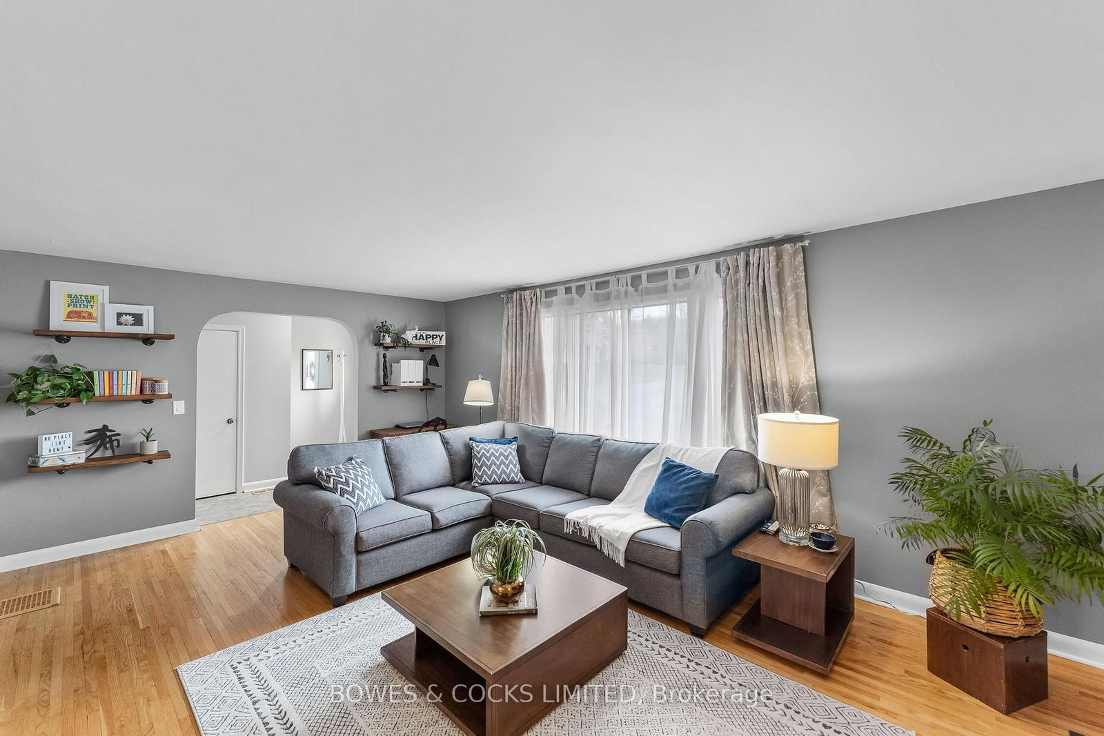 Listing Image 7