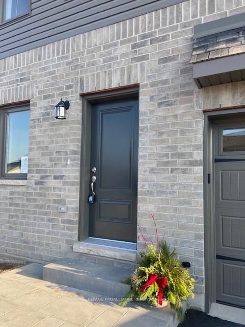 26 Campbell Cres S, Prince Edward County, K0K 2T0 | Image 3