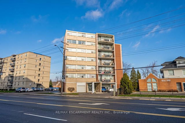 704 - 293 Mohawk Road