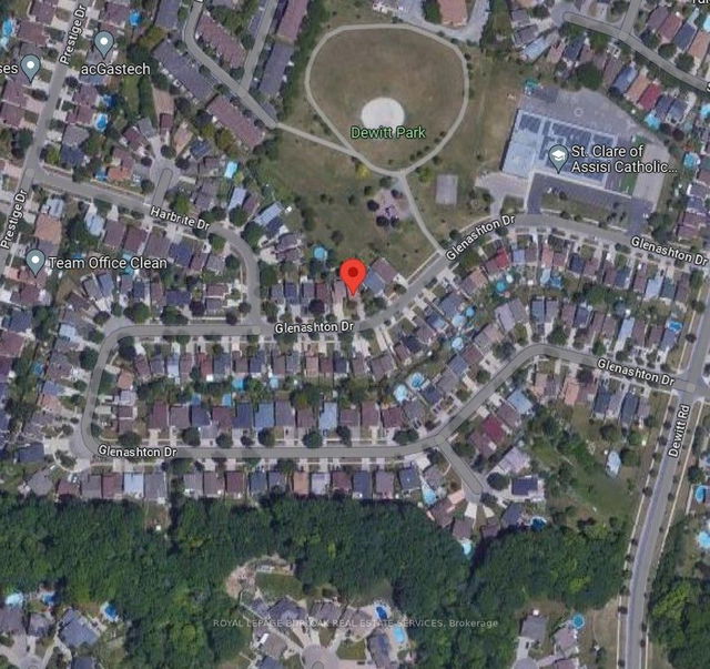 135 Glenashton Drive