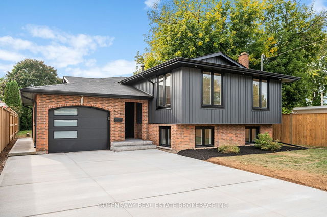 647 Bunting Road