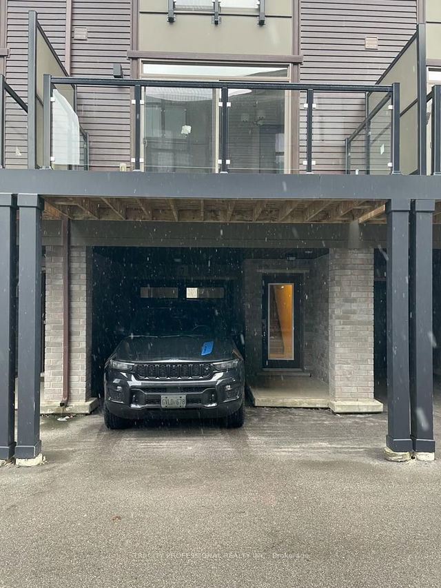 23 Echovalley Drive