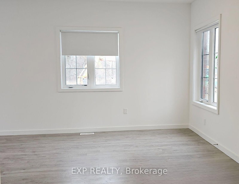41 Waterleaf Tr, Welland, L3C 0H6 | Image 2