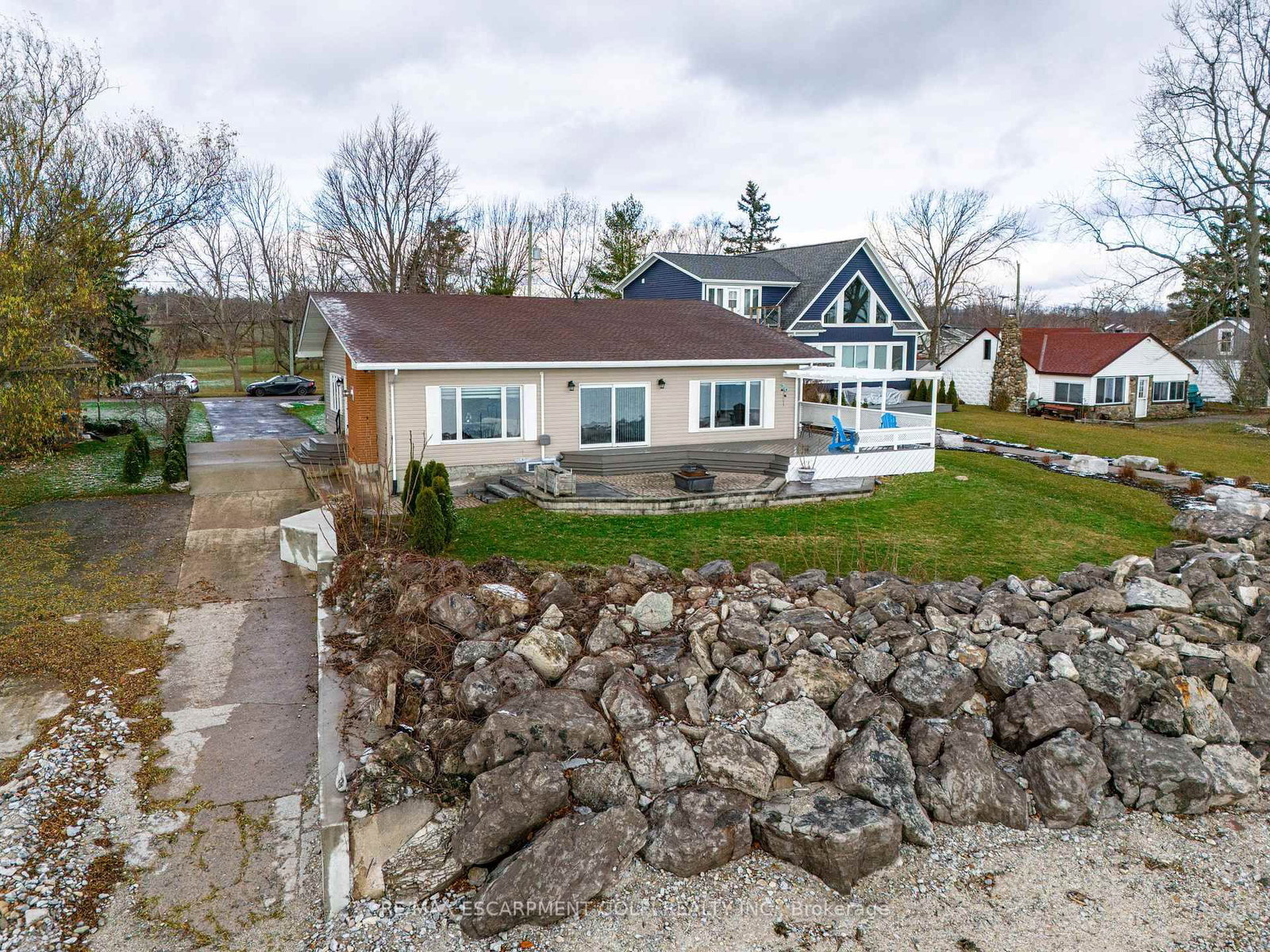 Listing Image 40