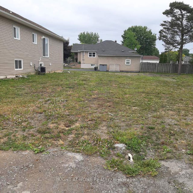 433 Sugarloaf Street