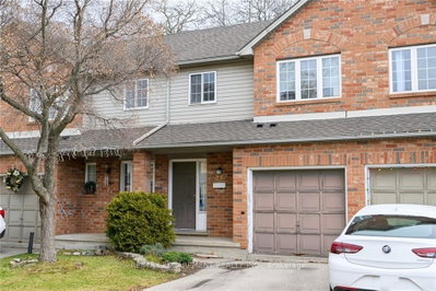 Townhouse sold at 25-10 CADHAM Boulevard, Hamilton, Ontario, L8W 3S7 - Broughton - MLS: X7354832