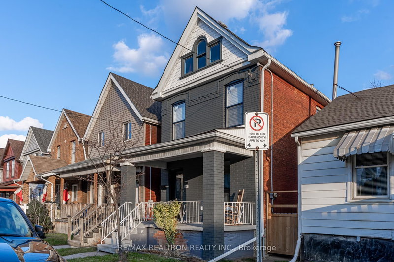 56 Kinrade Ave, Hamilton, L8L 6L6 | Image 2