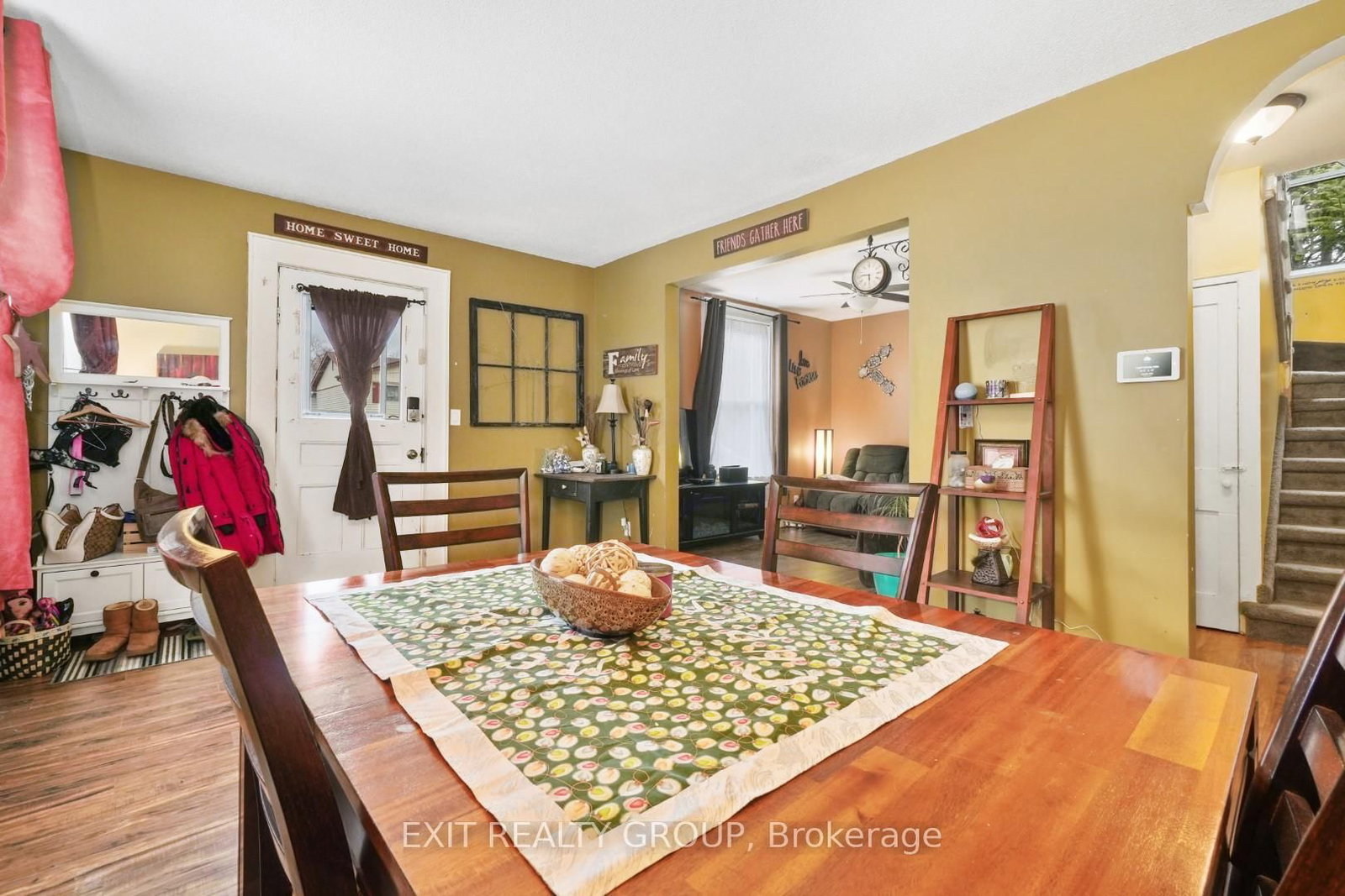 Listing Image 7