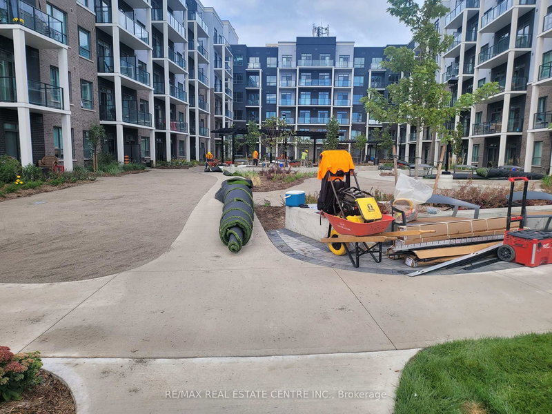 501 - 5055 Greenlane Rd, Lincoln, L3J 2J3 | Image 3