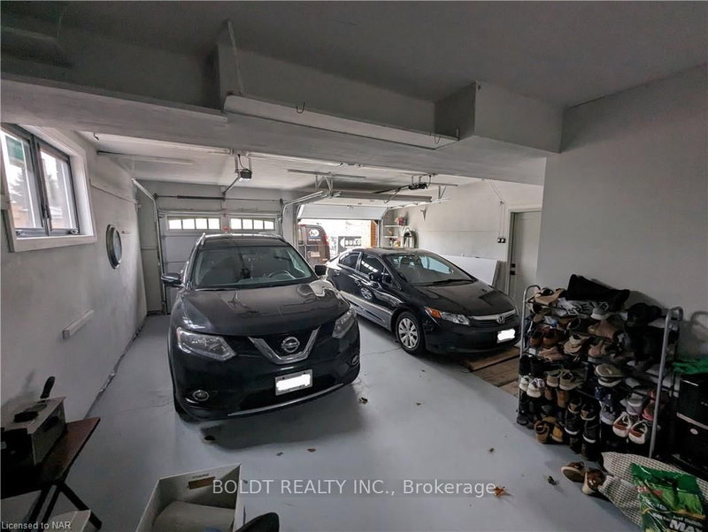 7623 Chorozy St, Niagara Falls, L2H 2P1 | Image 3