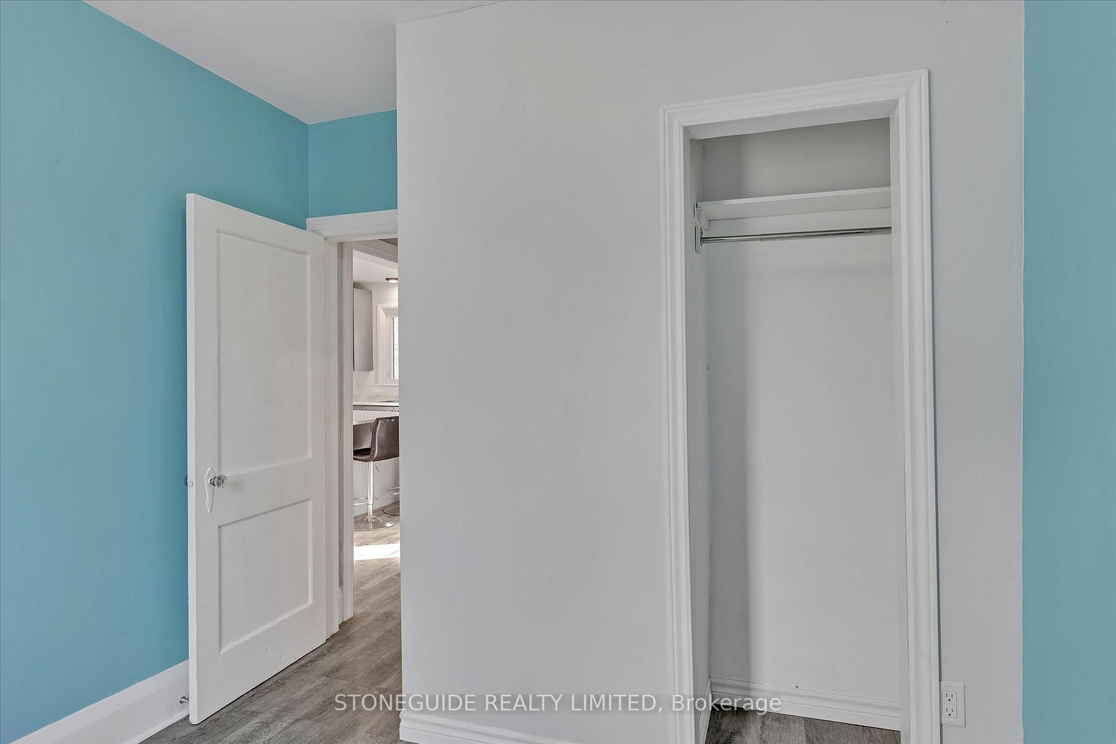 Listing Image 22