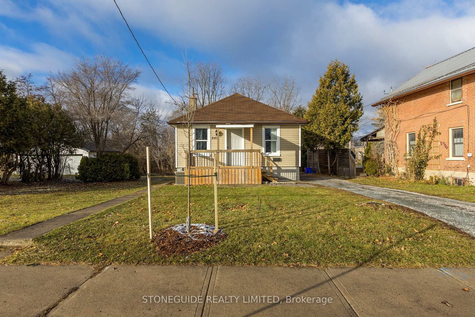 Listing photo 4