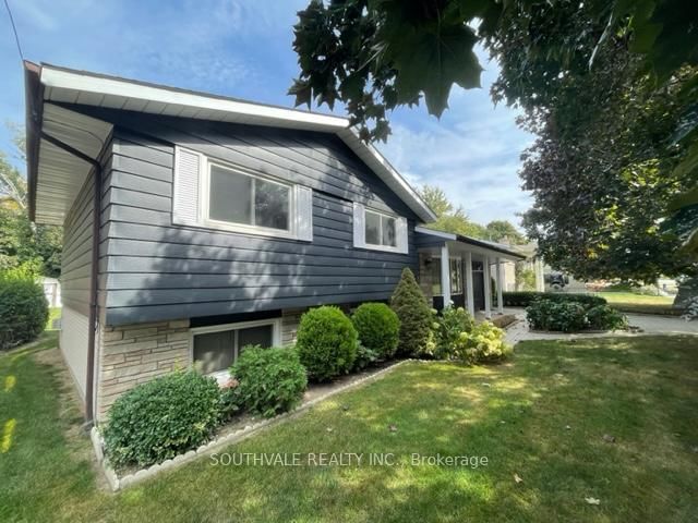 305 Centre St, Niagara-on-the-Lake, L0S 1J0 | Image 2