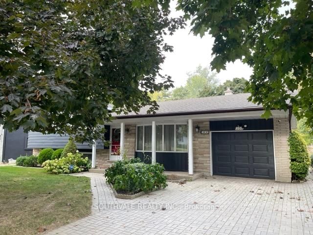 305 Centre St, Niagara-on-the-Lake, L0S 1J0 | Image 3