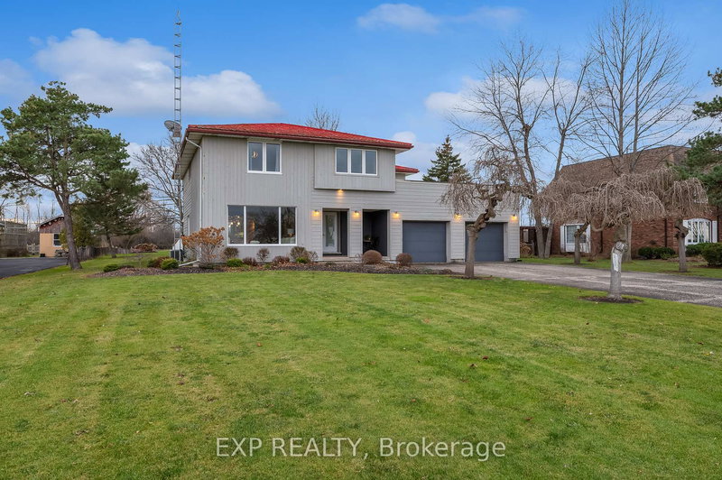 1321 Niagara Pkwy, Fort Erie, L2A 5M4 | Image 2