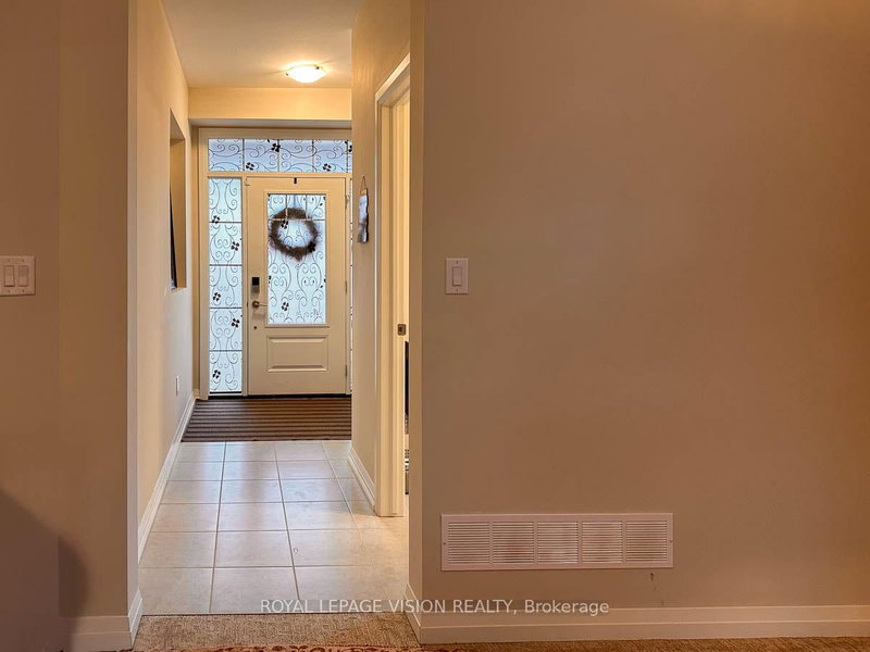 155 Bur Oak Dr, Thorold, L2V 4Y6 | Image 2