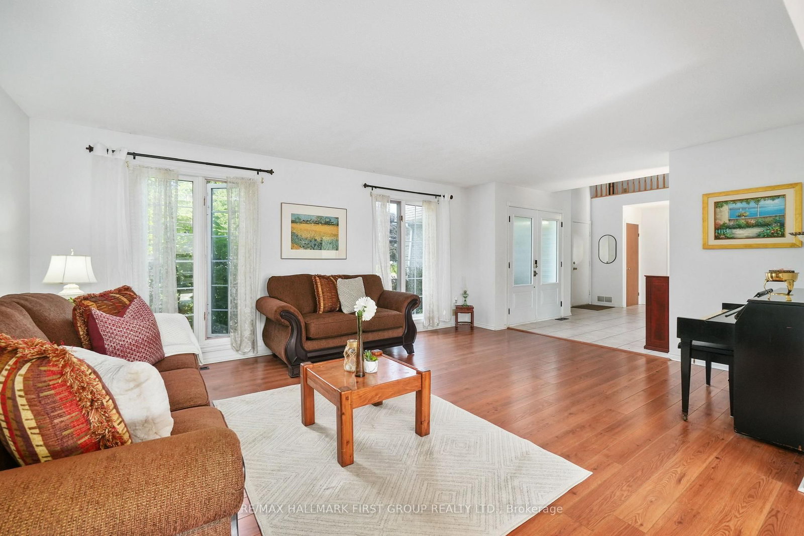 Listing Image 3