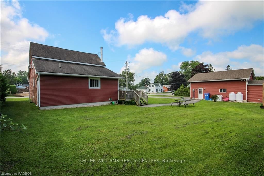 Listing Image 7