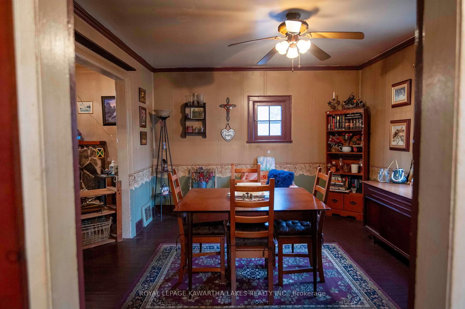 Listing Image 7