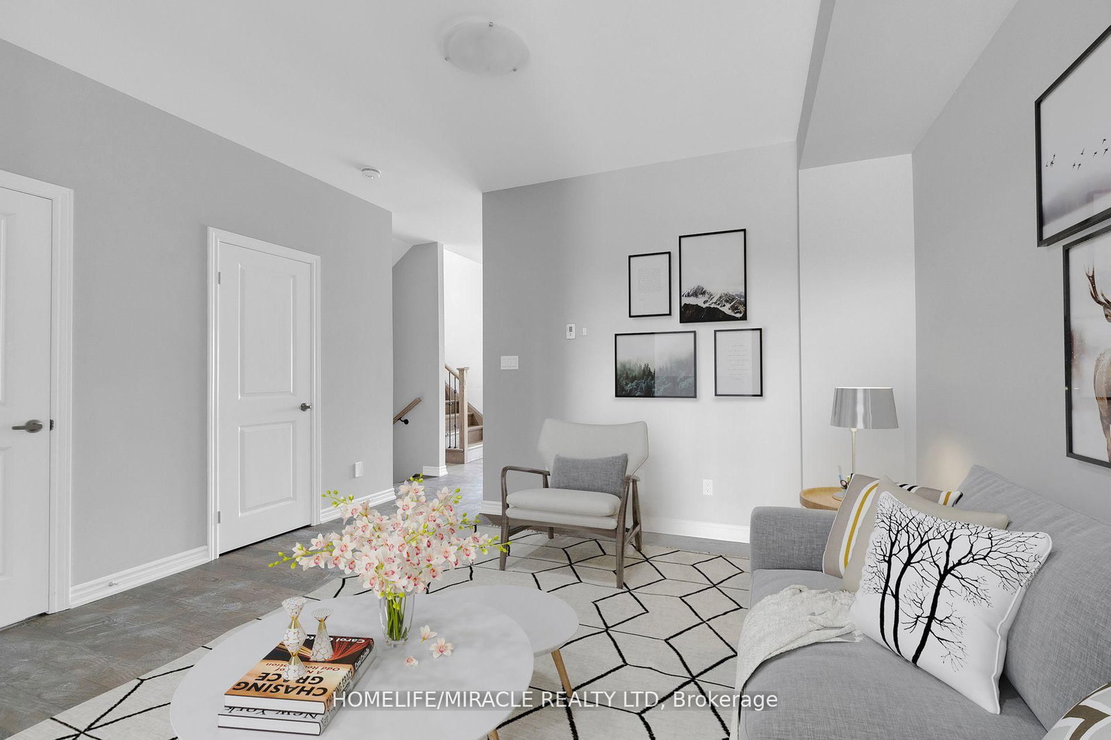 Listing Image 7