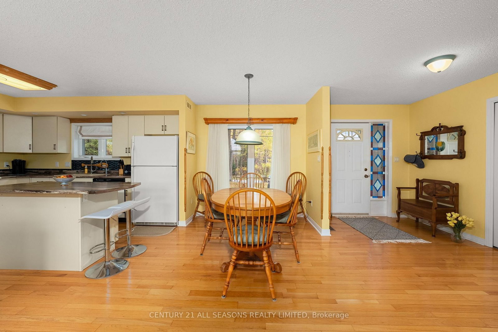 Listing Image 7