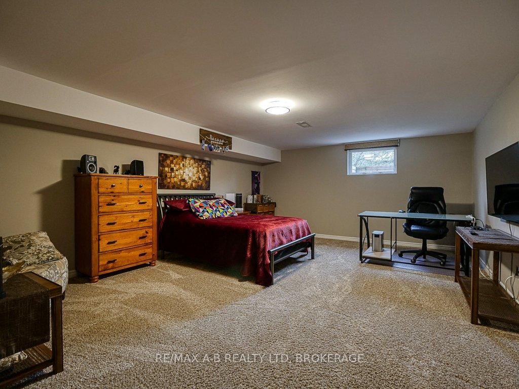 Listing Image 35