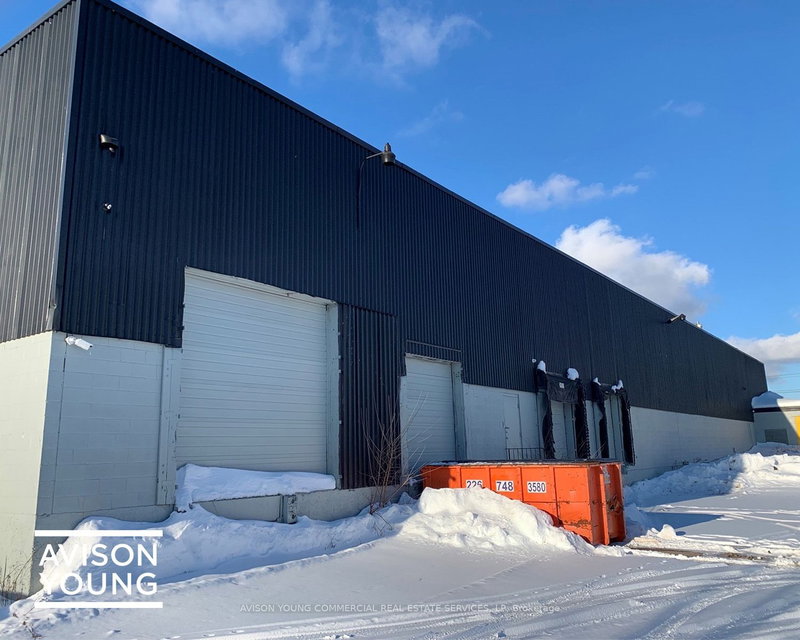 325 Stirling Ave S, Kitchener, N2M 3H6 | Image 2