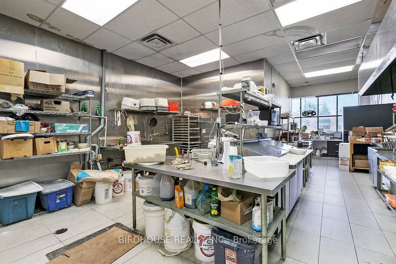 F7 - 449 Kent St W, Kawartha Lakes, K9V 6C3 | Image 3