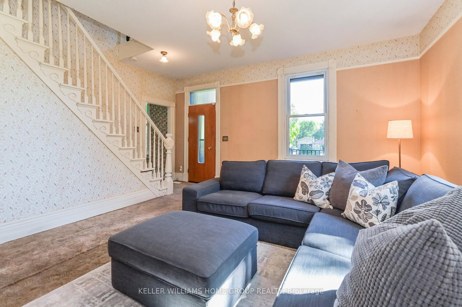 Listing Image 7