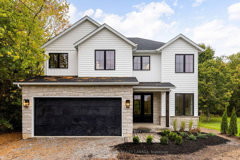 81 Doans Ridge Rd, Welland, L3B 5N4 | Image 3