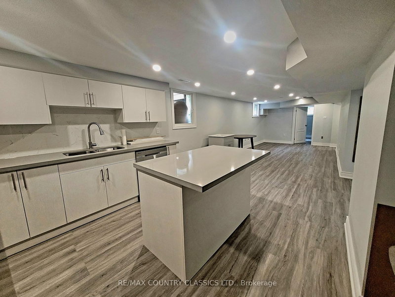 B - 1210 Summit Dr, Peterborough, K9J 8A7 | Image 2