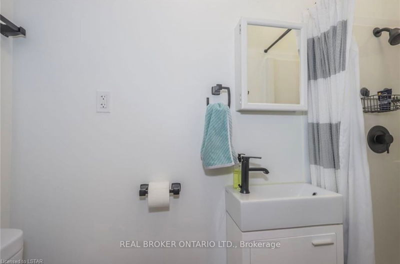 Room1