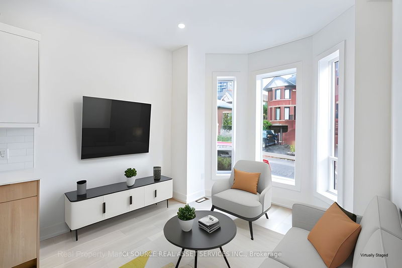 home for lease on 2-42 Ray Street S