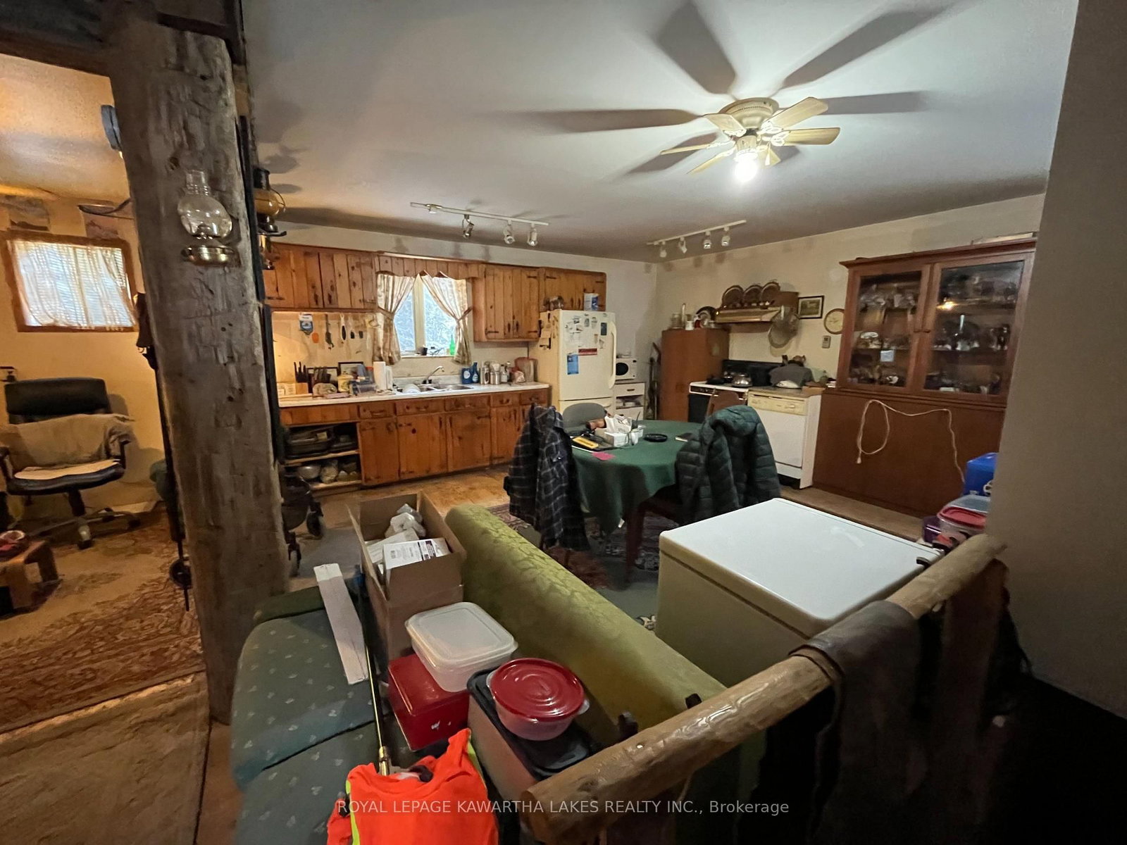 Listing Image 7
