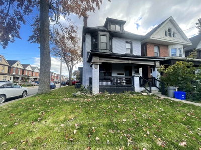 Semi-Detached House leased at Upper-106 Barnesdale Avenue, Hamilton, Ontario, L8L 6S5 - Stipley - MLS: X7397540