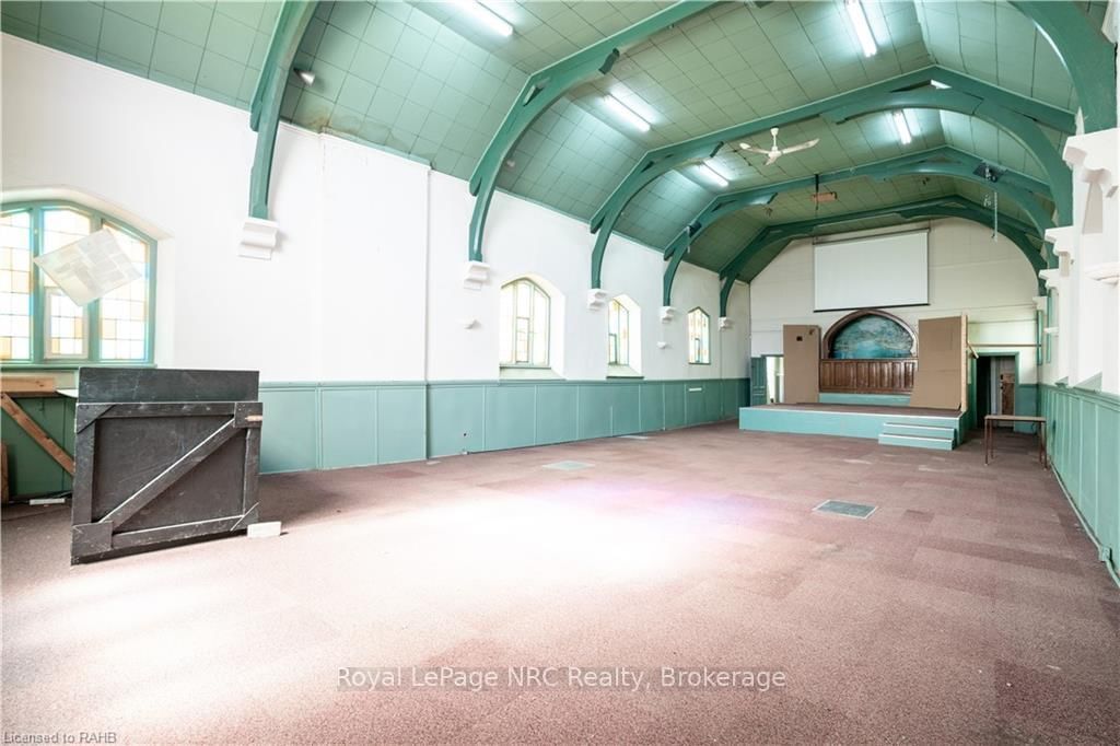 Listing Image 13