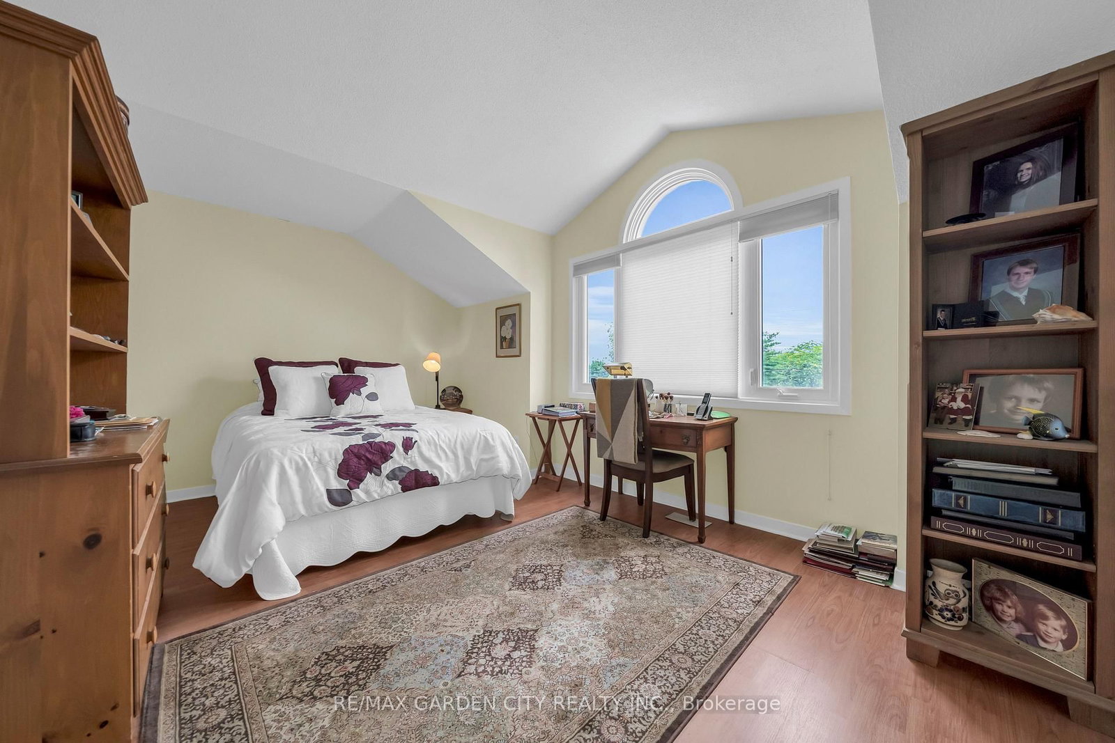 Listing Image 22