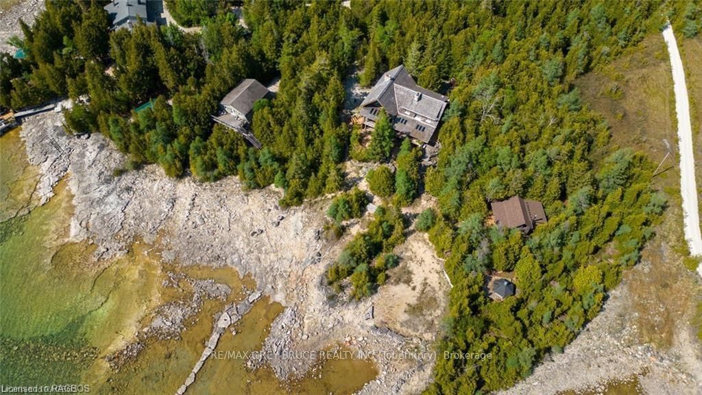 Detached House sold at 110 Hobson's Harbour Drive, Northern Bruce Peninsula, N0H 1W0 - MLS: X7403474