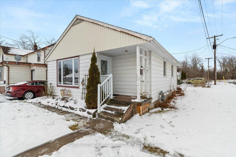 101 Wall St, Quinte West, K8V 4K1 | Image 3