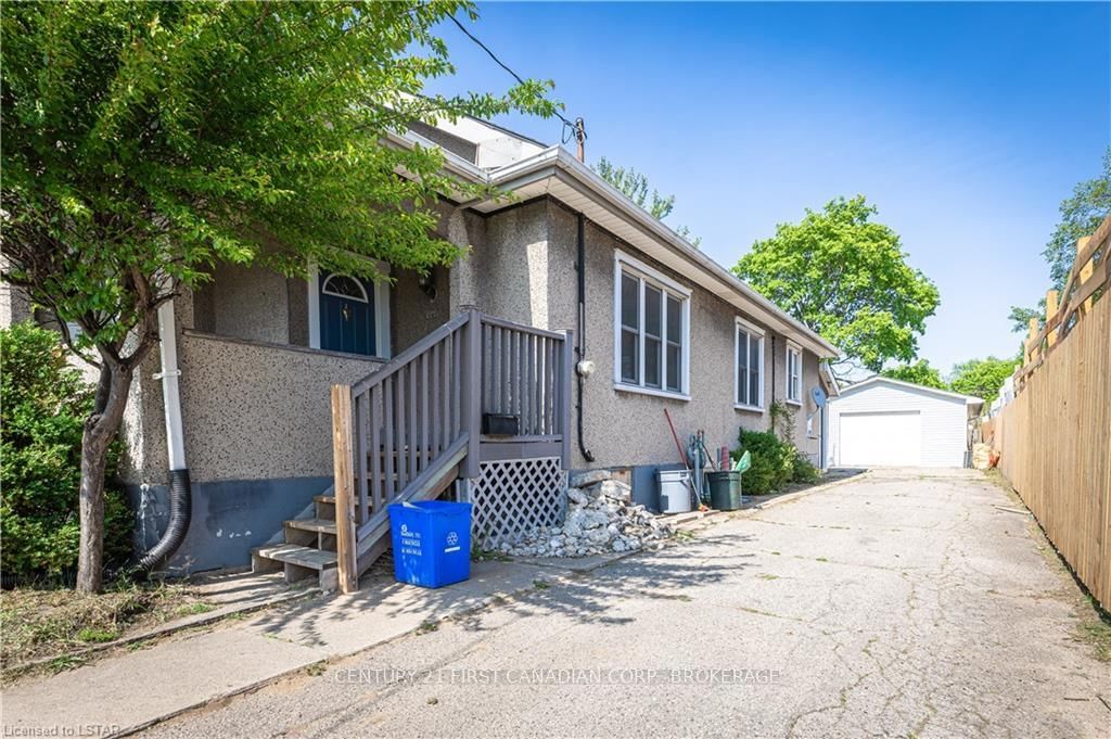 Listing Image 3