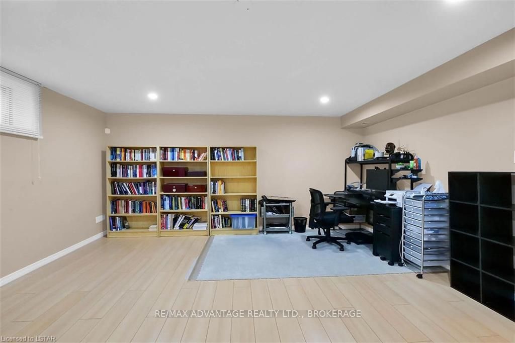 Listing Image 22