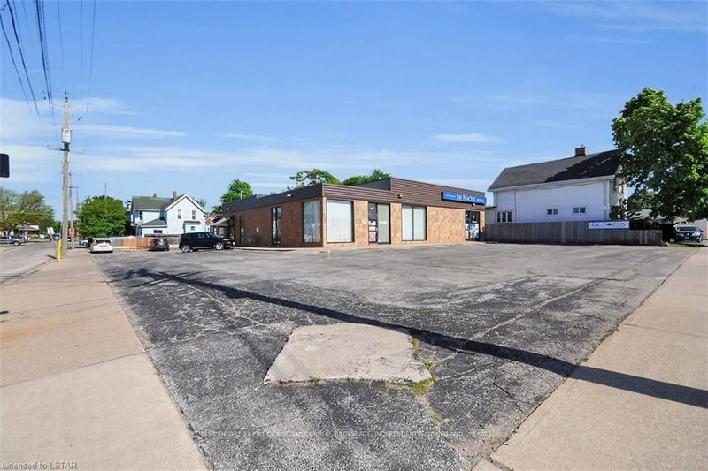 120 Vidal St N, Sarnia, N7T 5X5 | Image 2
