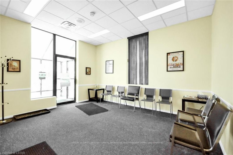 2 - 120 Vidal St N, Sarnia, N7T 5X5 | Image 2