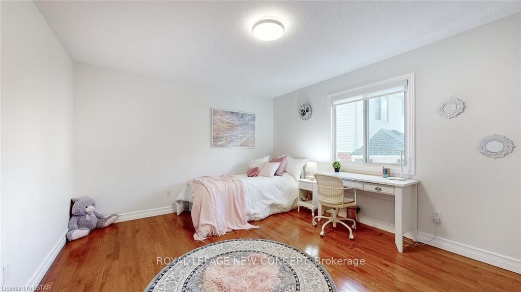 Listing Image 17