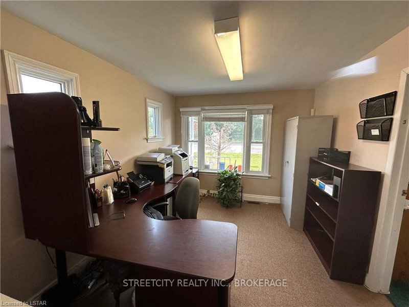 855 Exmouth St, Sarnia, N7T 5R3 | Image 3