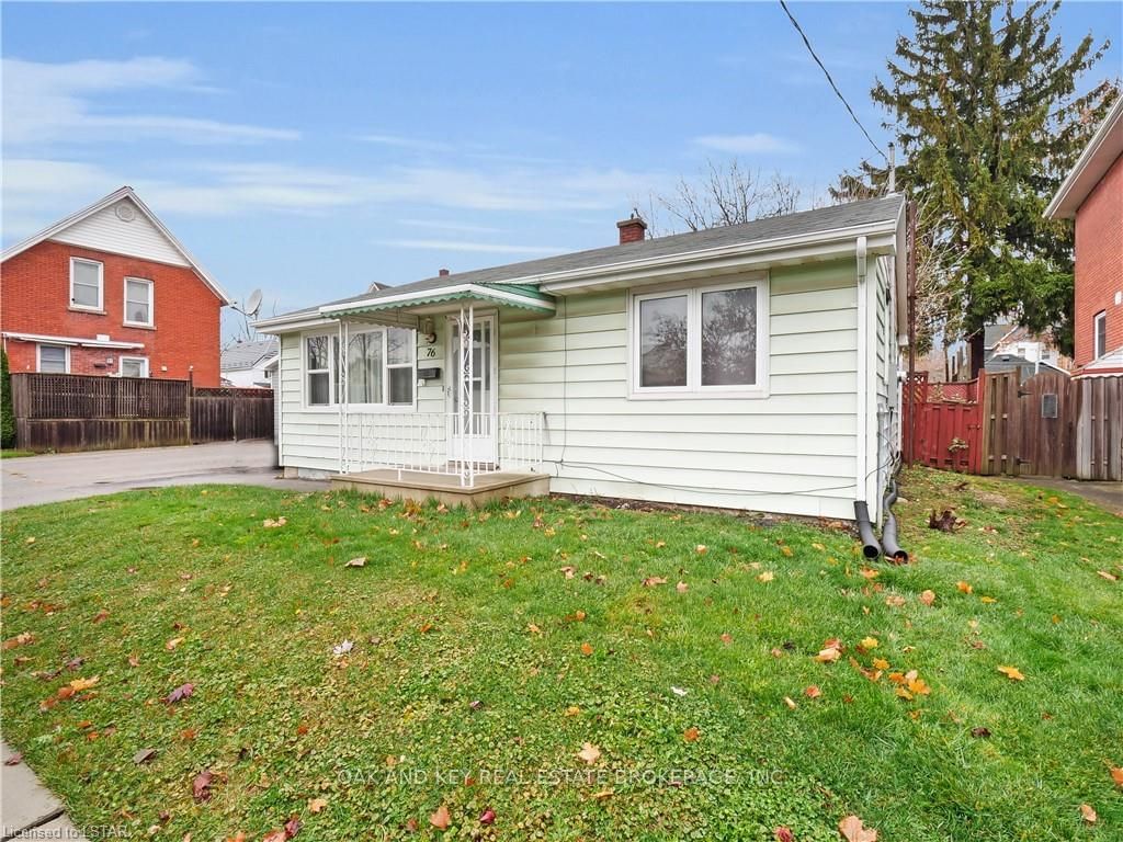 Listing Image 4