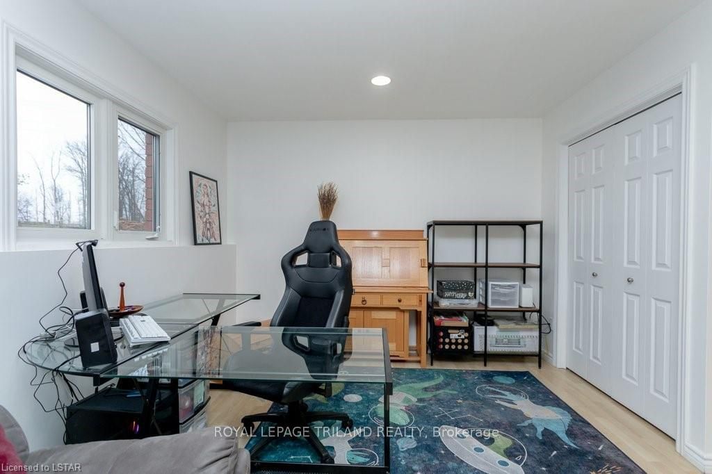 Listing Image 22