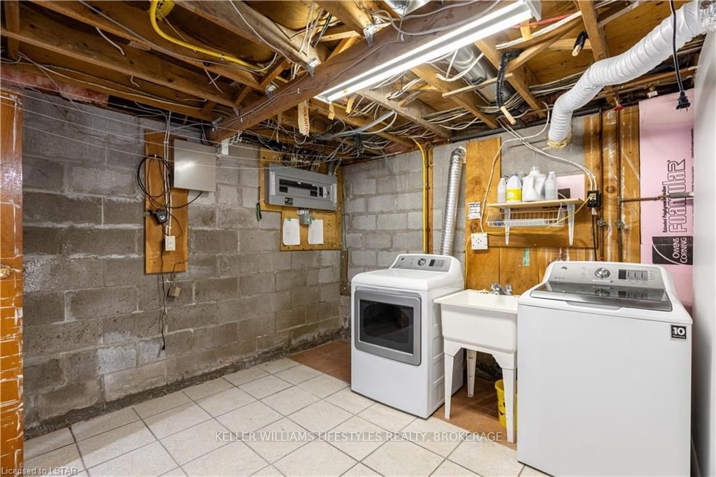 Listing Image 22