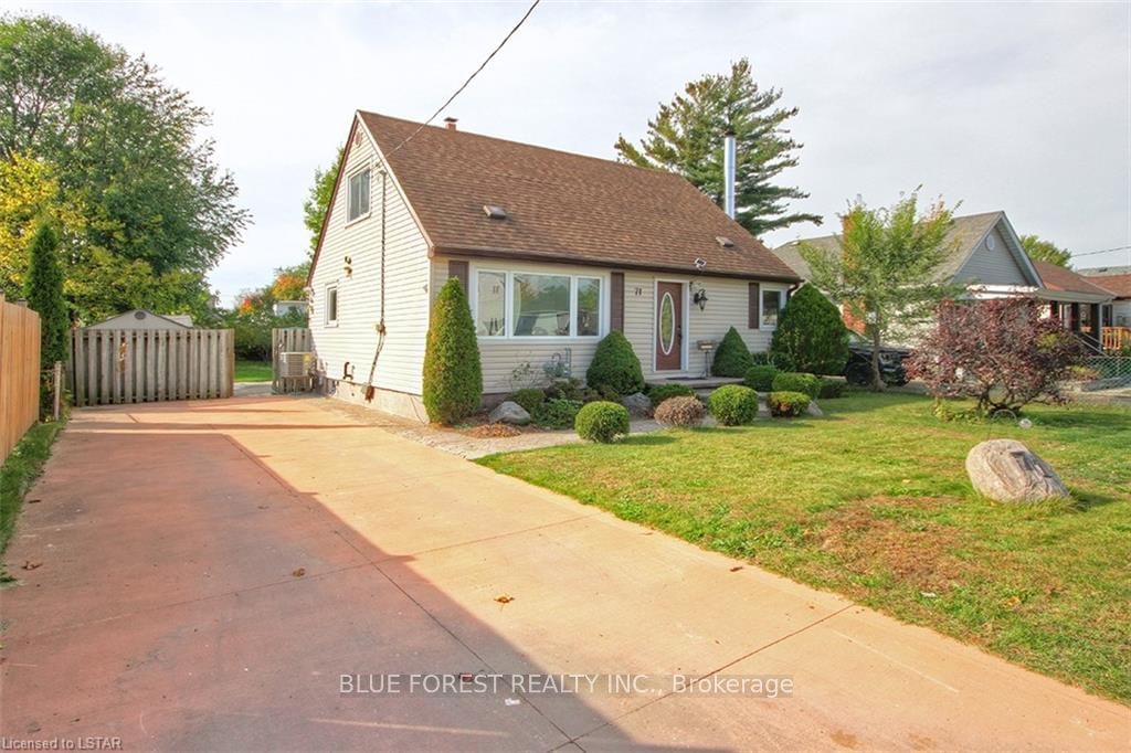 Listing photo 2