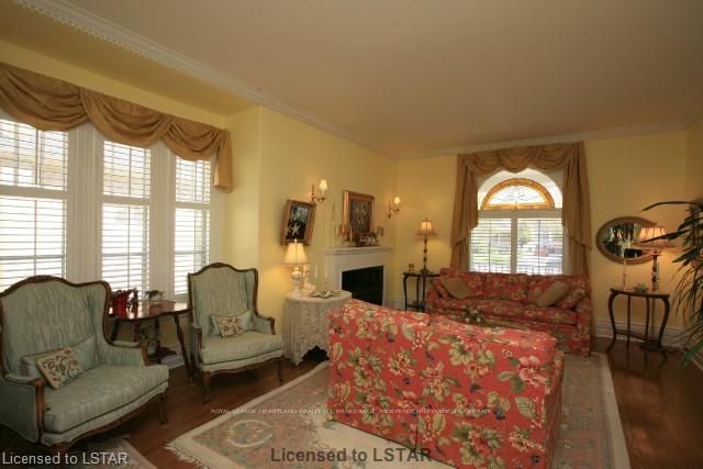 Listing Image 18